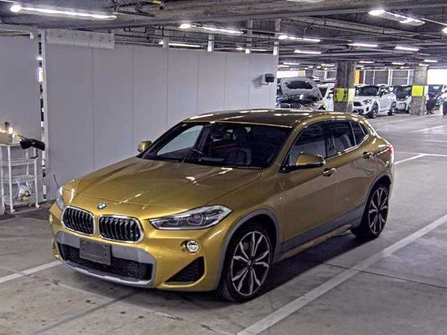 BMW X2