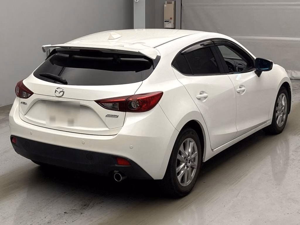 MAZDA AXELA