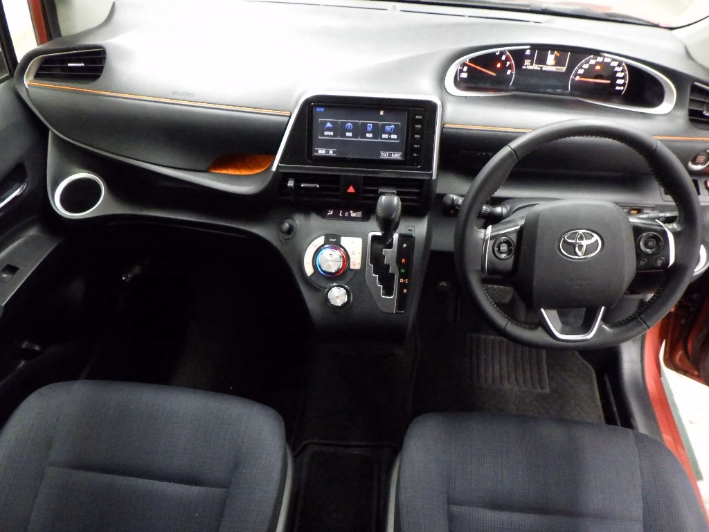 TOYOTA SIENTA