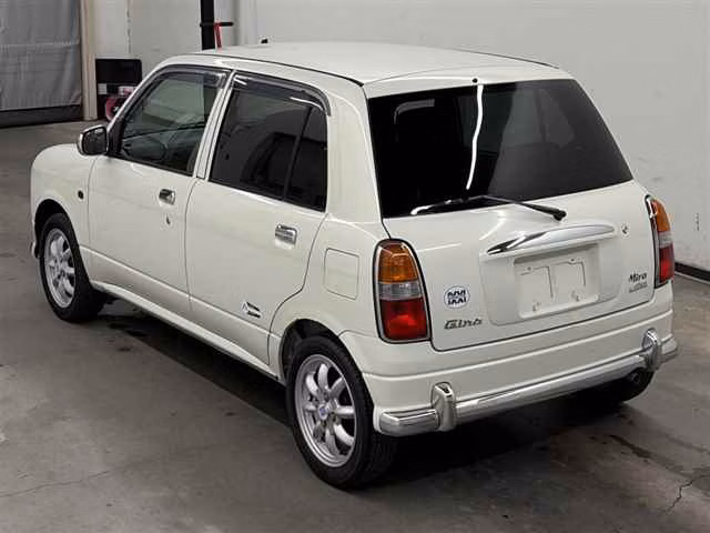 DAIHATSU MIRA GINO