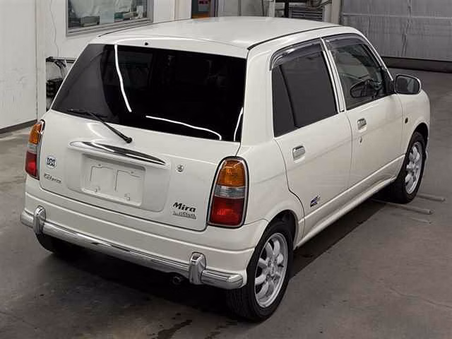 DAIHATSU MIRA GINO