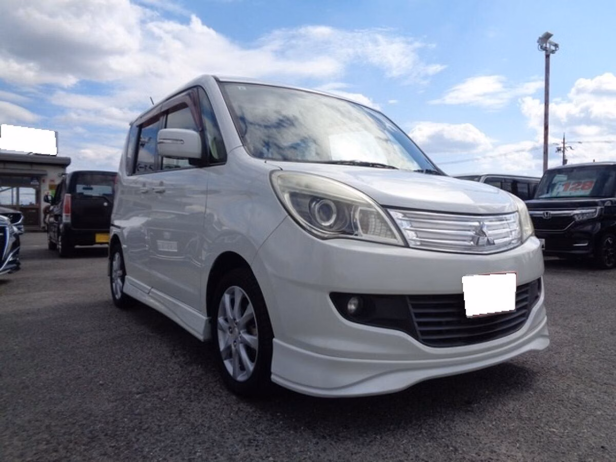 MITSUBISHI DELICA D:2