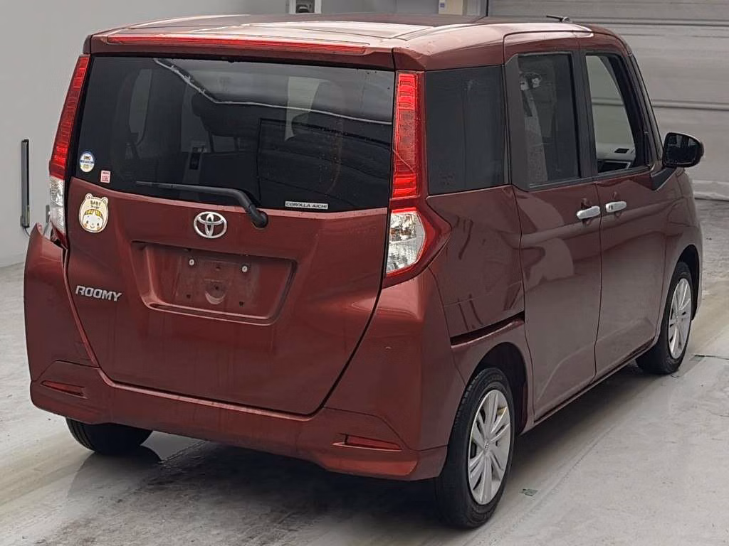 TOYOTA ROOMY