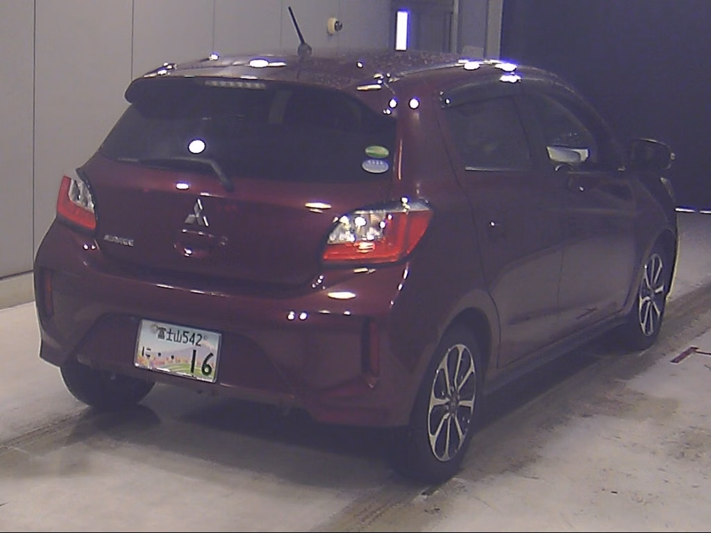 MITSUBISHI MIRAGE