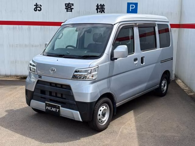 TOYOTA PIXIS VAN