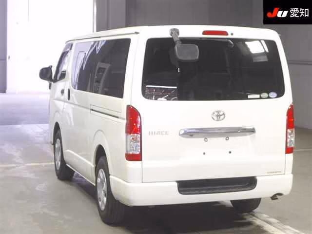 TOYOTA REGIUS ACE