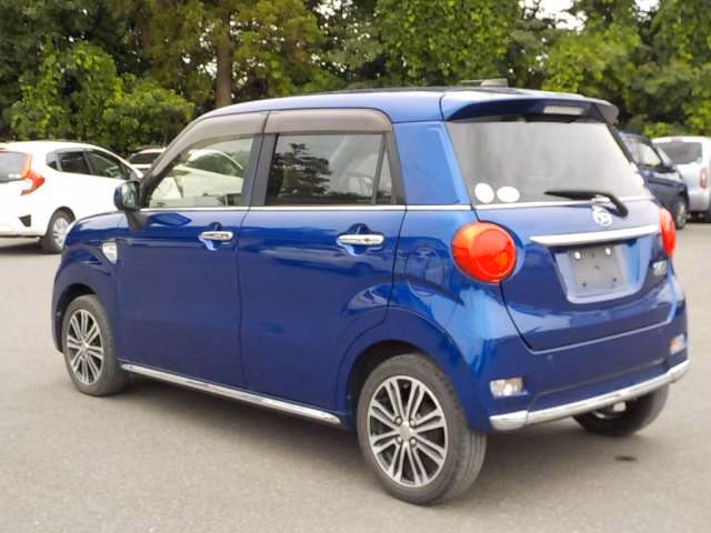 DAIHATSU CAST