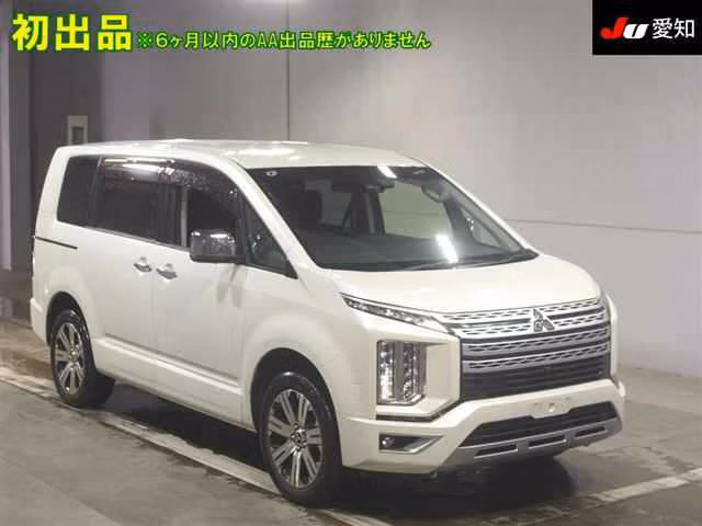 MITSUBISHI DELICA D:5