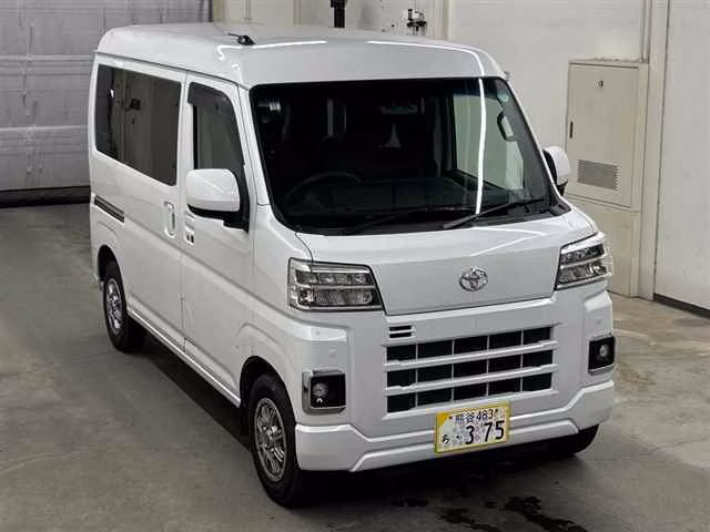 TOYOTA PIXIS VAN