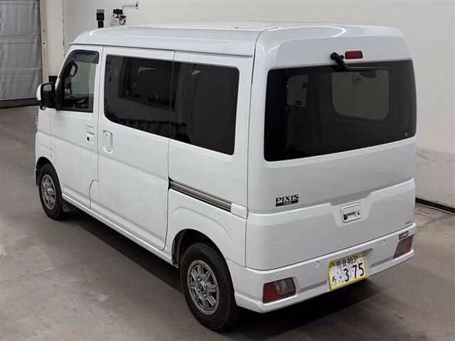 TOYOTA PIXIS VAN