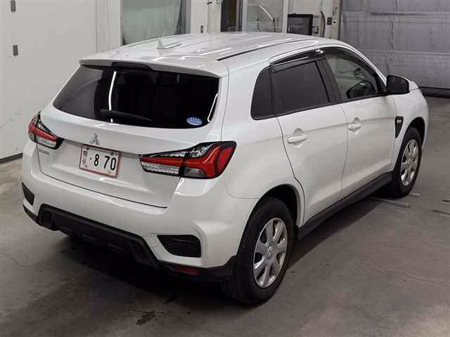 MITSUBISHI RVR