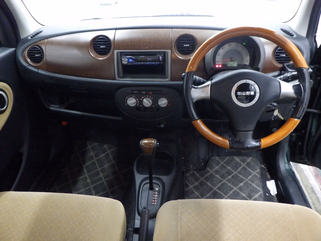 DAIHATSU MIRA GINO