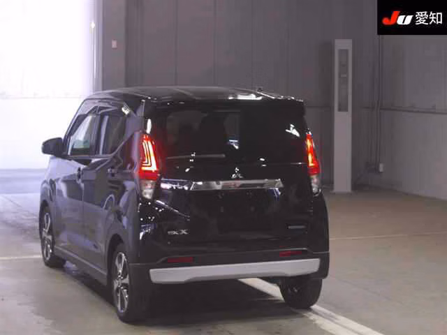 MITSUBISHI EK X