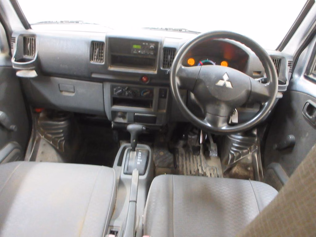 MITSUBISHI MINICAB MIEV
