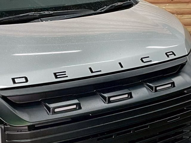 MITSUBISHI DELICA D:5