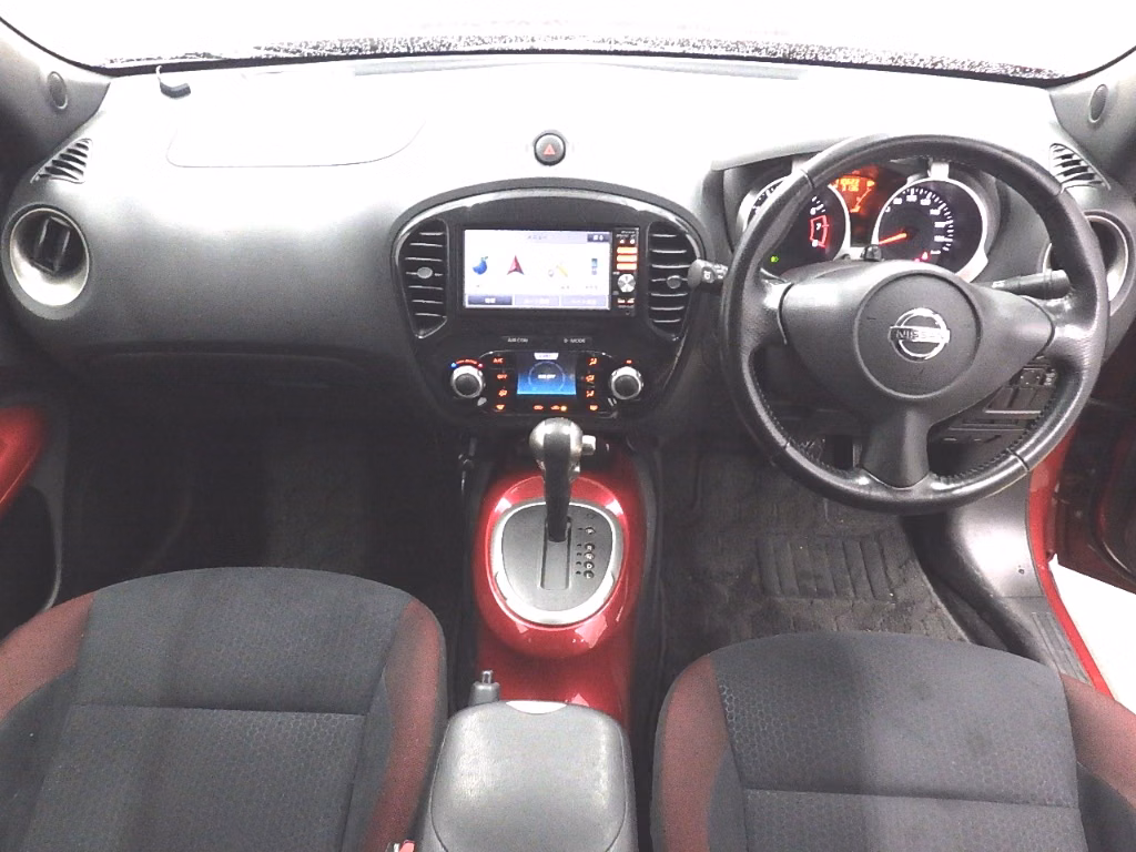 NISSAN JUKE