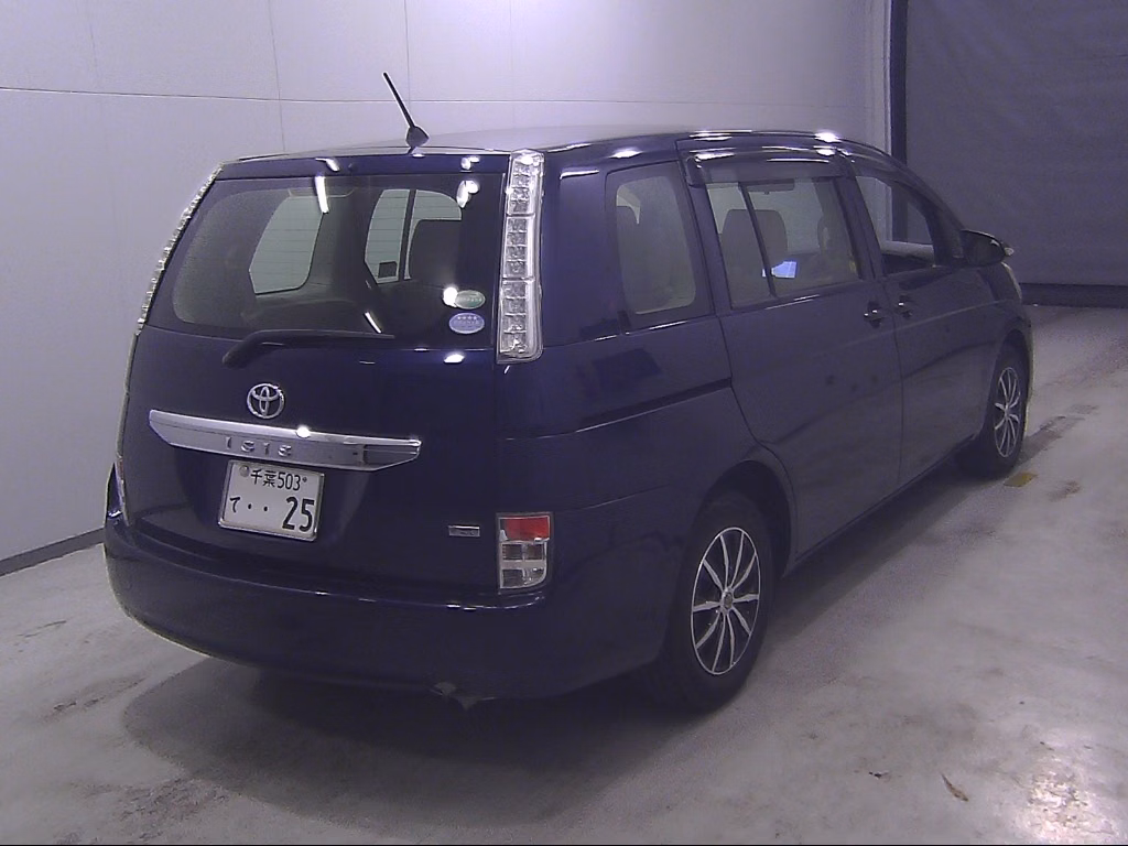 TOYOTA ISIS