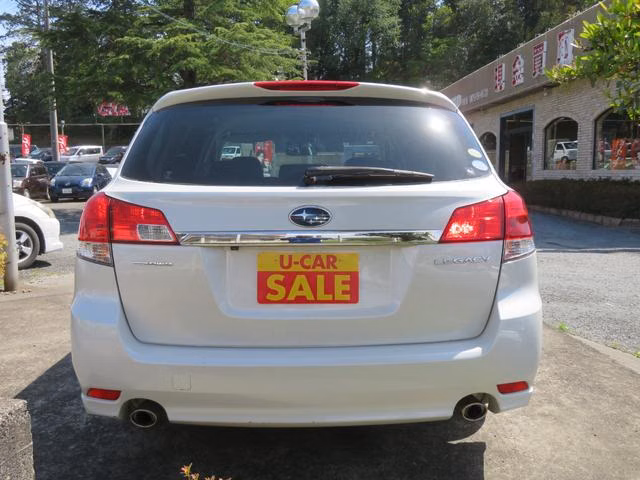 SUBARU LEGACY
