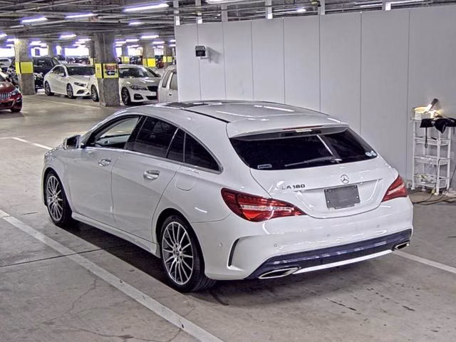 MERCEDES-BENZ CLA-CLASS