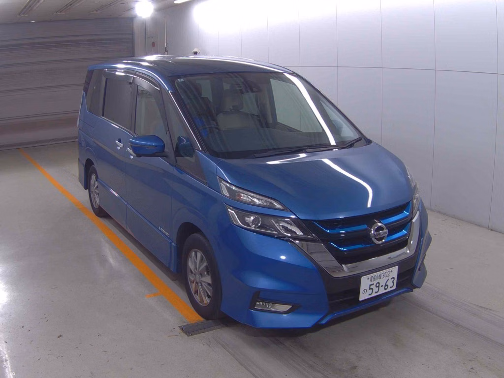 NISSAN SERENA