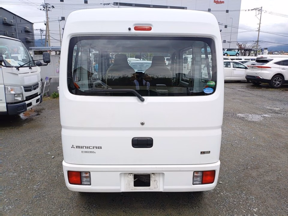 MITSUBISHI MINICAB