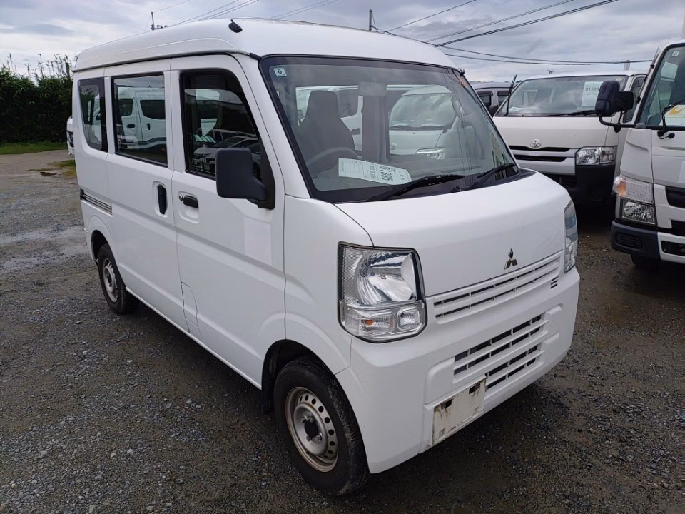 MITSUBISHI MINICAB