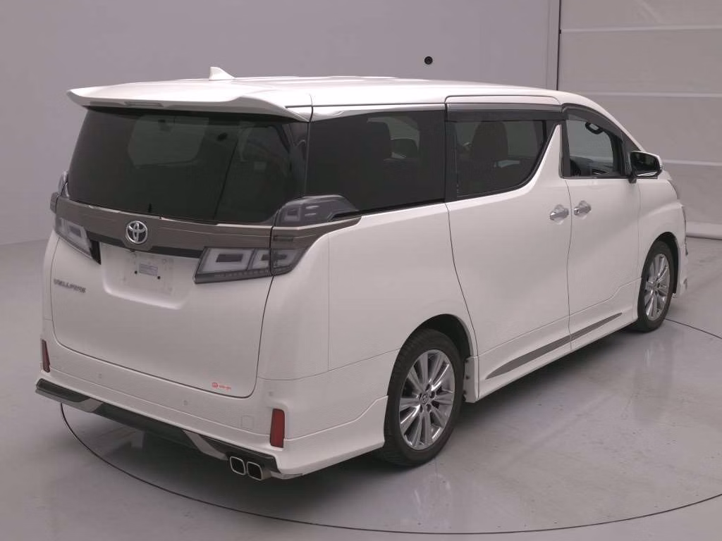 TOYOTA VELLFIRE