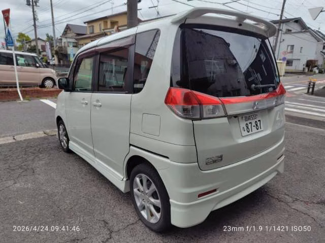 MITSUBISHI DELICA D:2