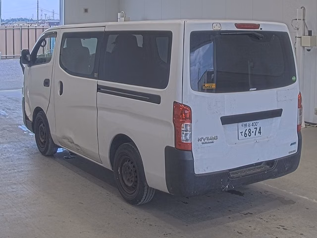 NISSAN NV350 CARAVAN