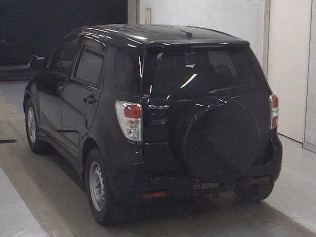 TOYOTA RUSH