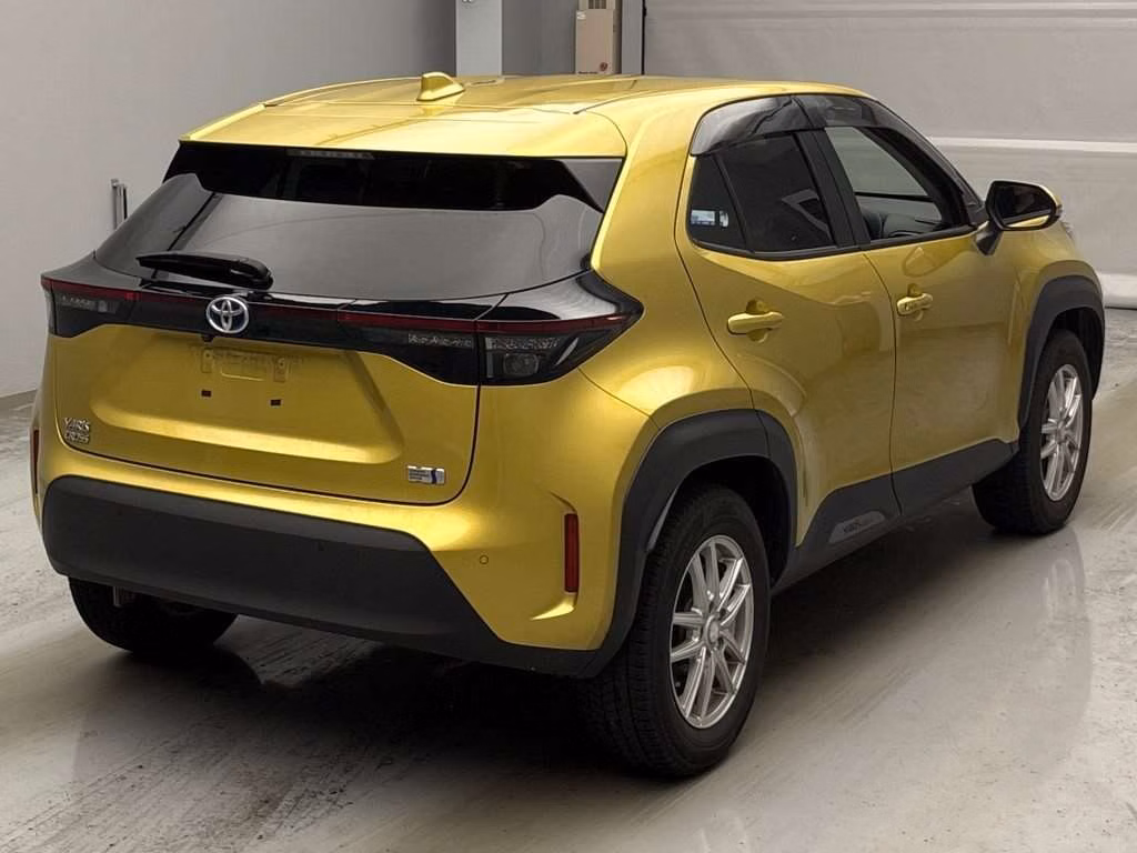 TOYOTA YARIS CROSS