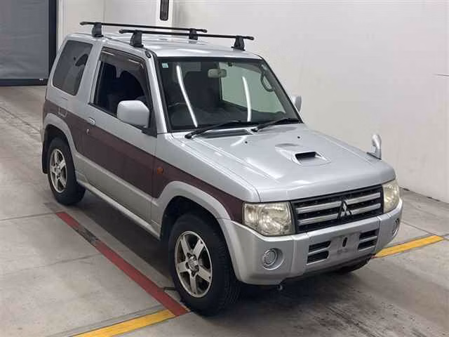 MITSUBISHI PAJERO MINI