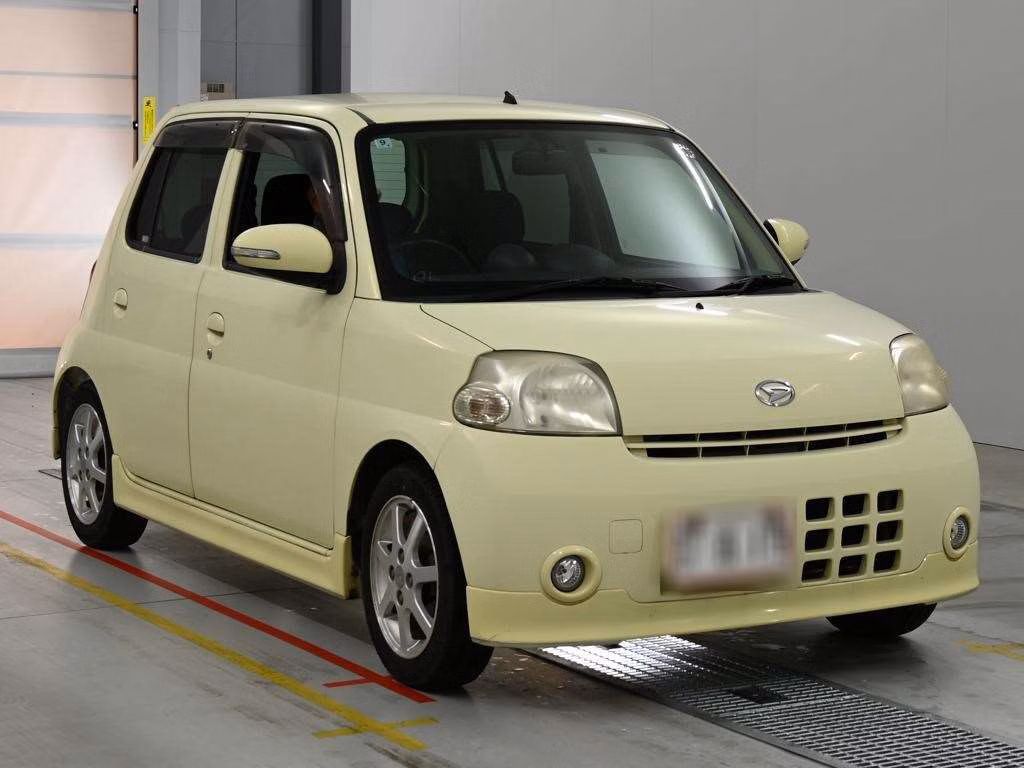 DAIHATSU ESSE