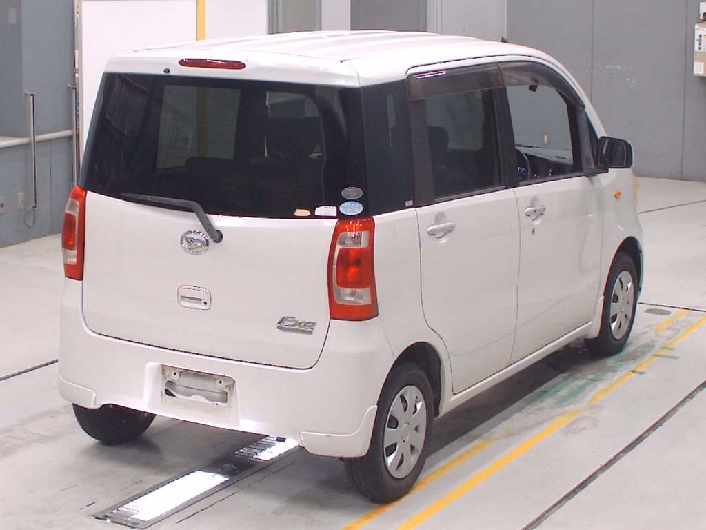 DAIHATSU TANTO EXE
