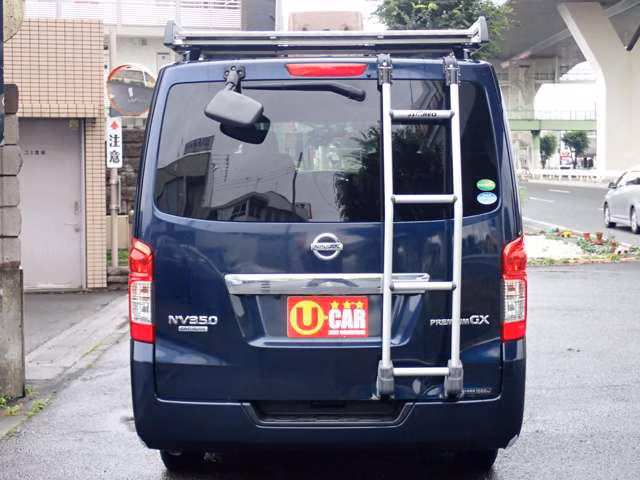 NISSAN NV350 CARAVAN