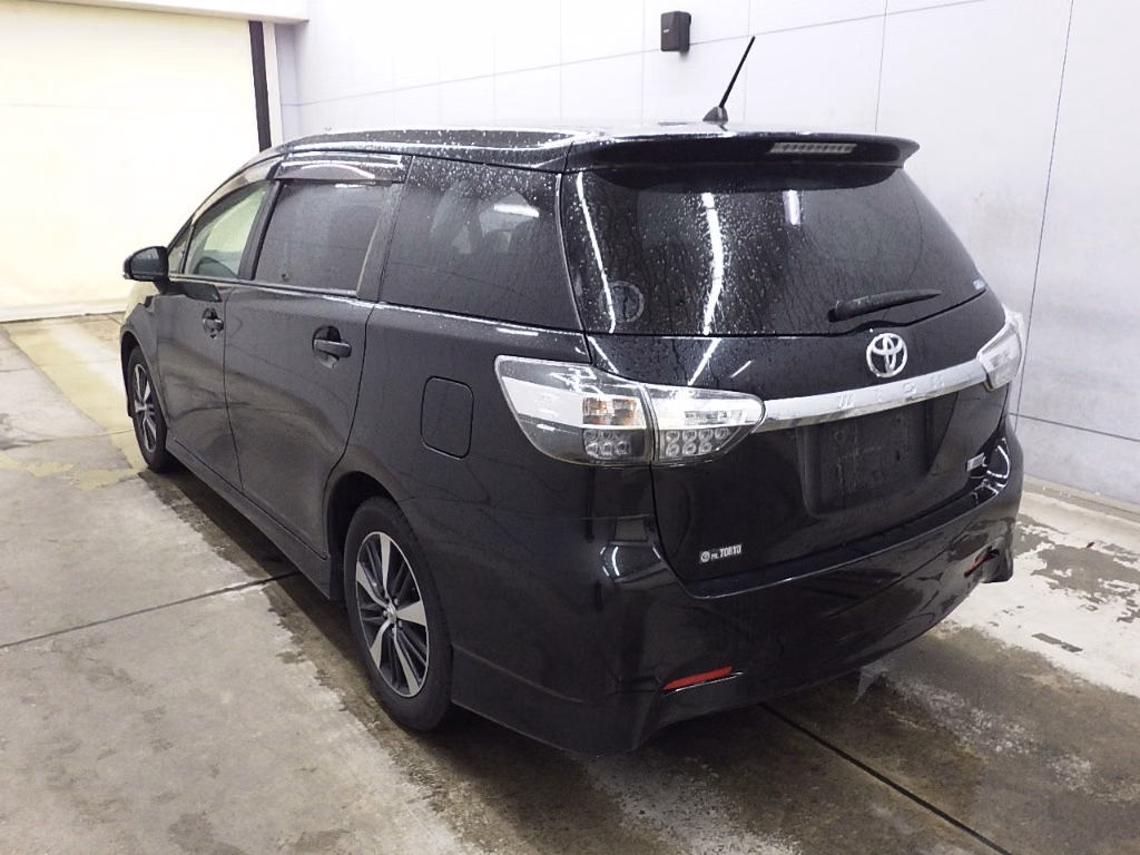 TOYOTA WISH