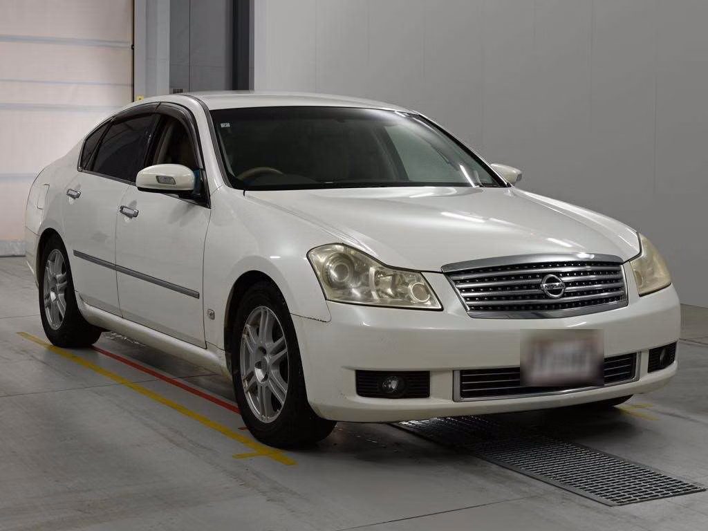 NISSAN FUGA
