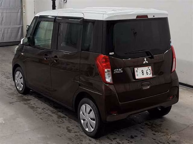 MITSUBISHI EK SPACE
