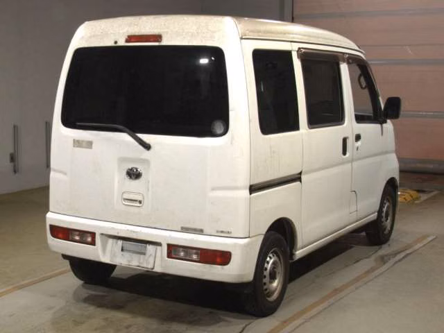TOYOTA PIXIS VAN