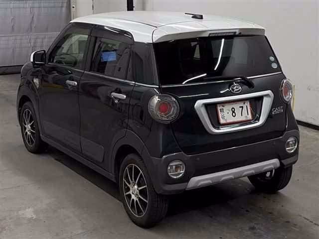 DAIHATSU CAST