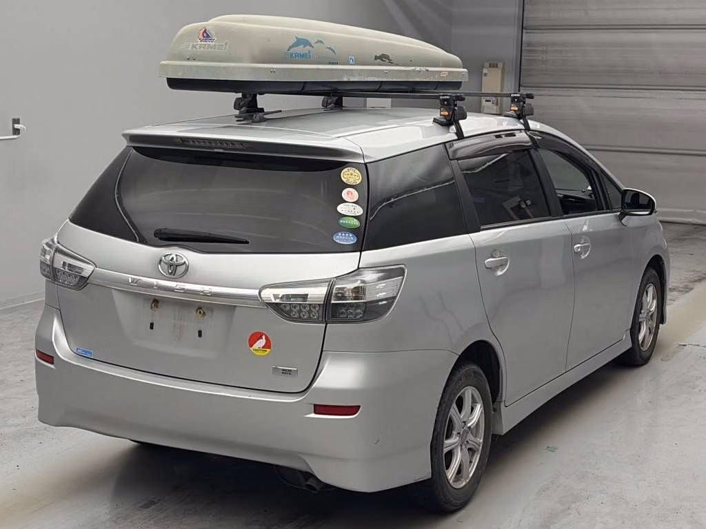 TOYOTA WISH
