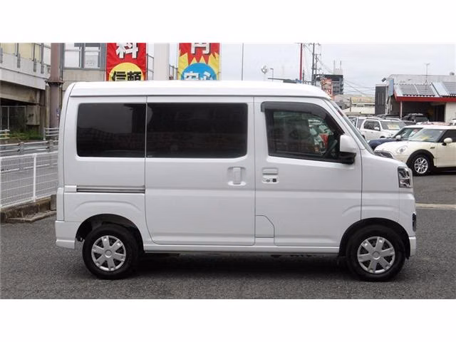 TOYOTA PIXIS VAN