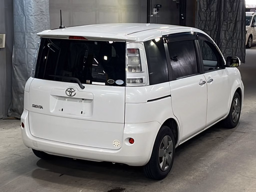 TOYOTA SIENTA