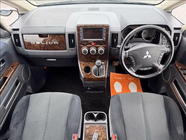 MITSUBISHI DELICA D:5