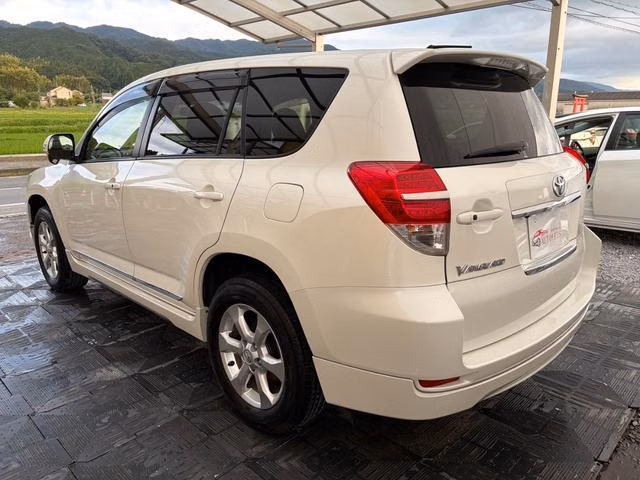 TOYOTA VANGUARD