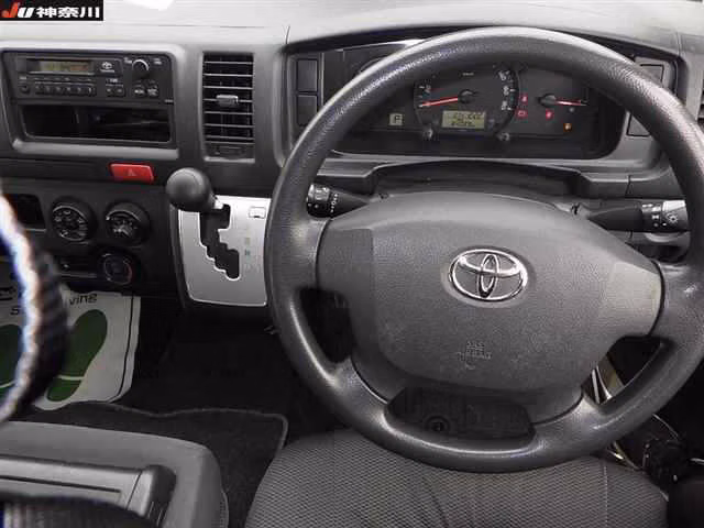 TOYOTA REGIUS ACE