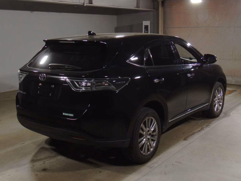 TOYOTA HARRIER
