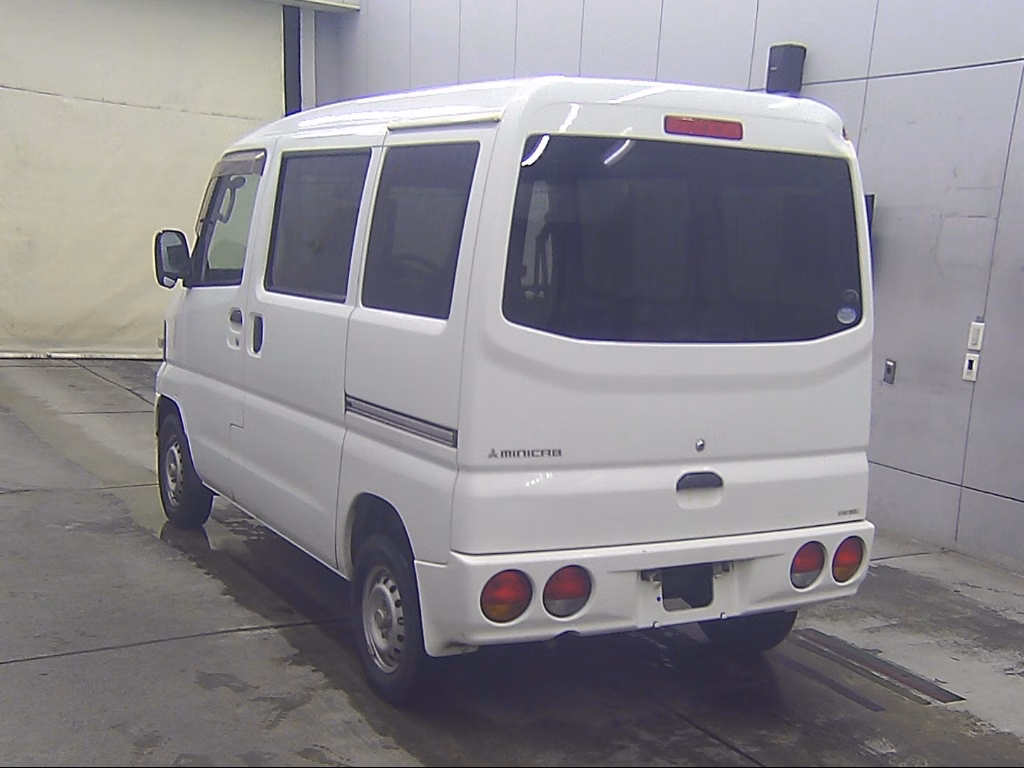 MITSUBISHI MINICAB