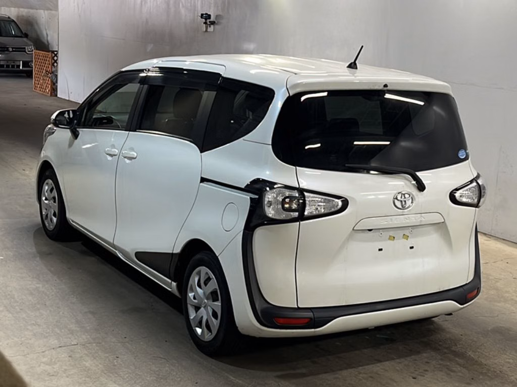 TOYOTA SIENTA