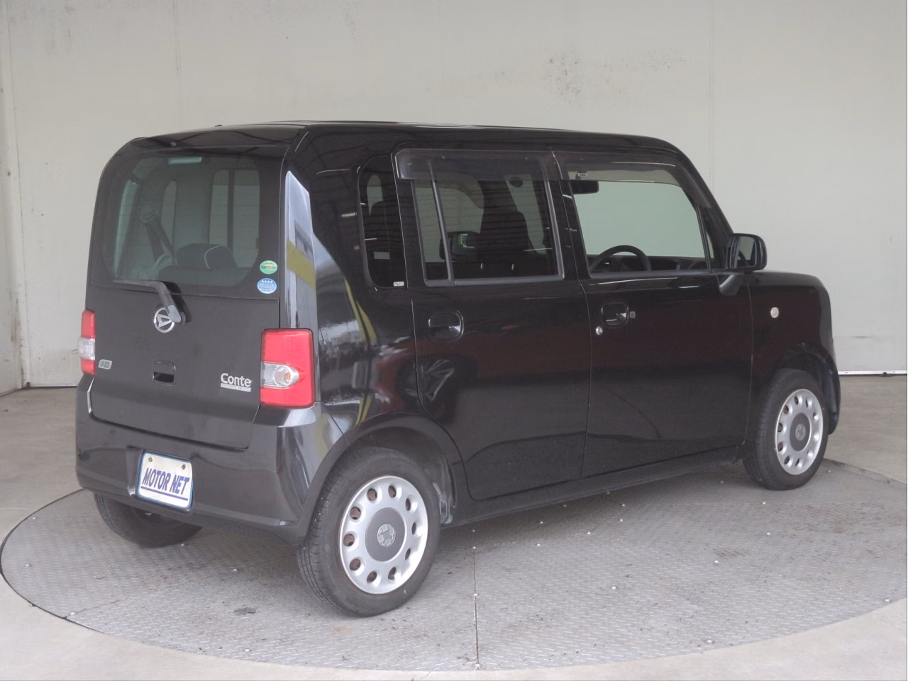 DAIHATSU MOVE CONTE